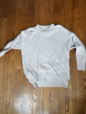 Abercrombie & Fitch Women's Crewneck Sweater in Light Gray